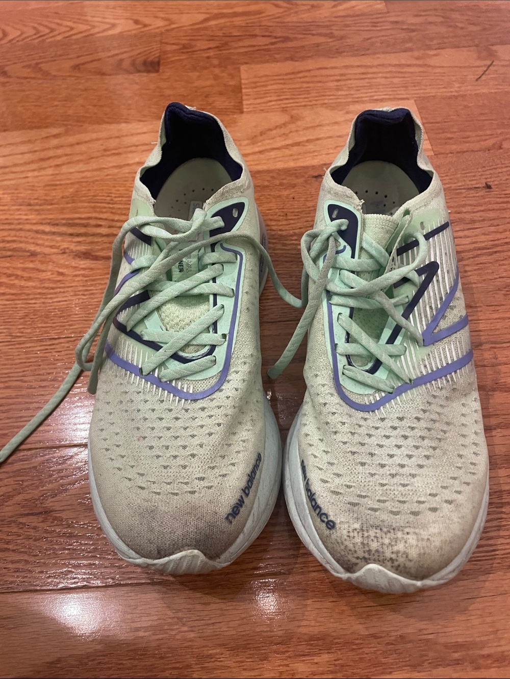 New Balance Women’s Fuel Cell Super Comp Trainer v 1